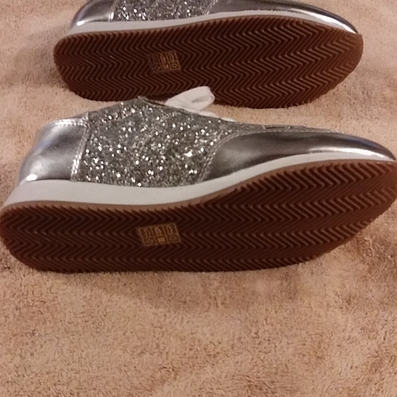 AUTHENTIC NEW KATE SPADE SNEAKERS - Picture 3 of 7